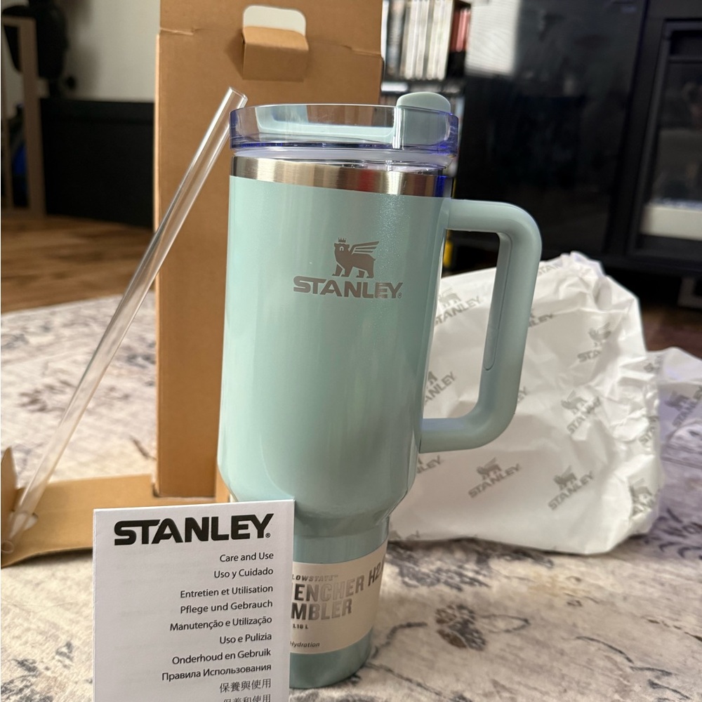 NWT Stanley Mint Green Tumbler with Handle